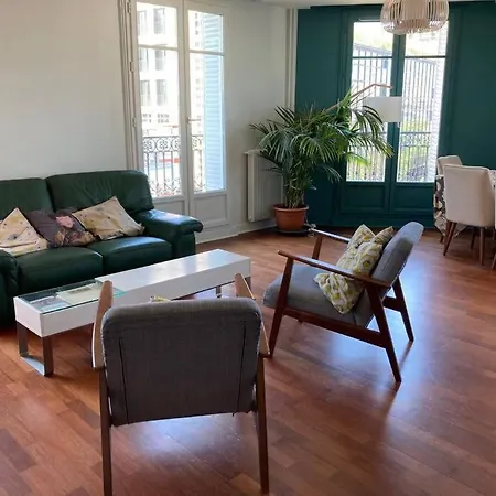 Apartment Great 3 Bedroom Very Center Of *